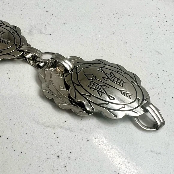 Concho Silver Chain Belt Medallion Circle Mod Casual Dress Metal Boho Western - Picture 4 of 4